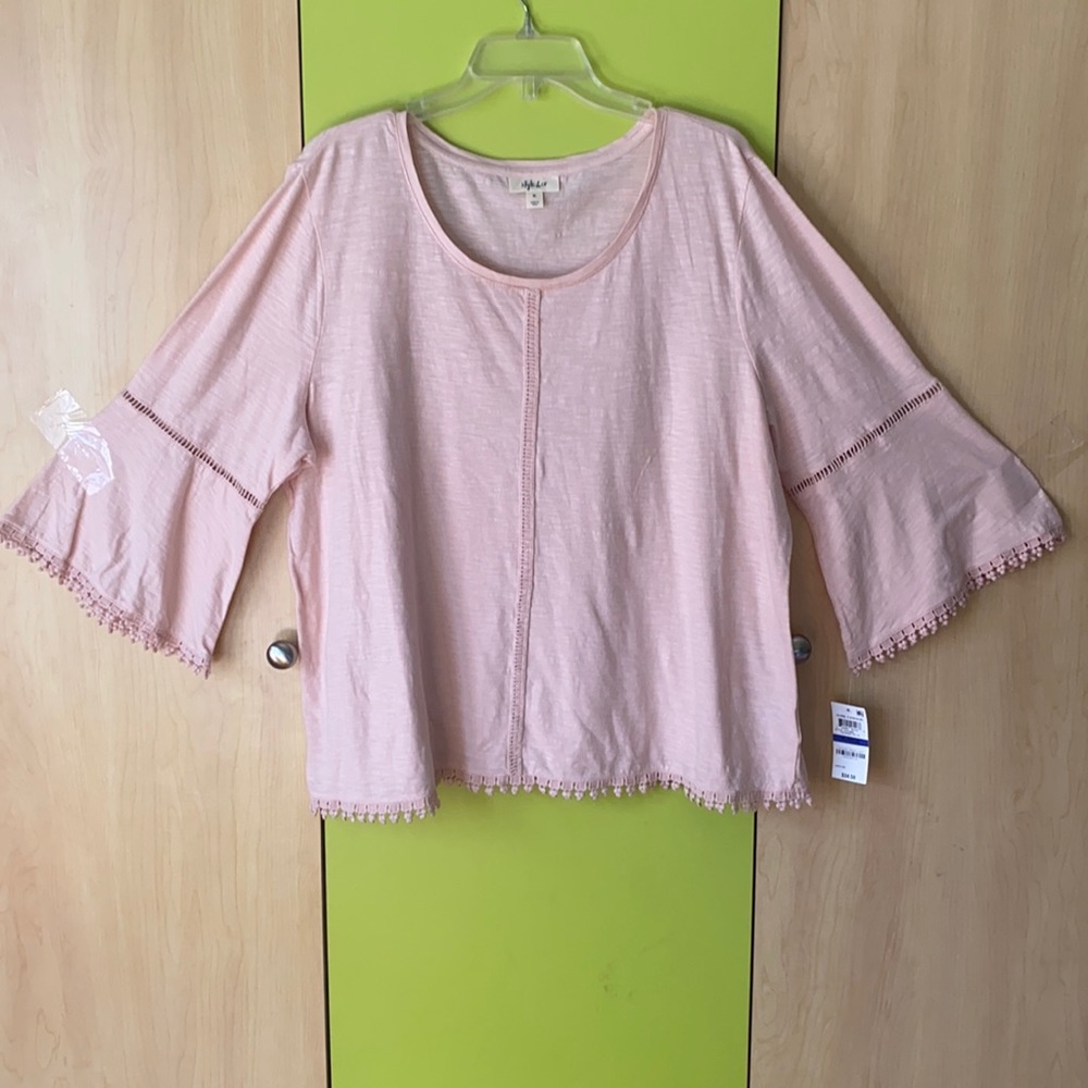 Beautiful Women’s bell sleeves top